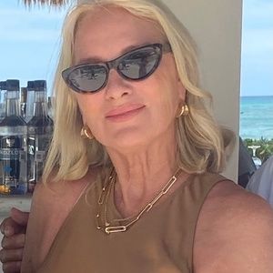 Meet your Posher, Terri